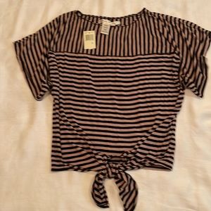 Max Studio women’s blouse, size S, black & tan stripes, tie front. NWT.